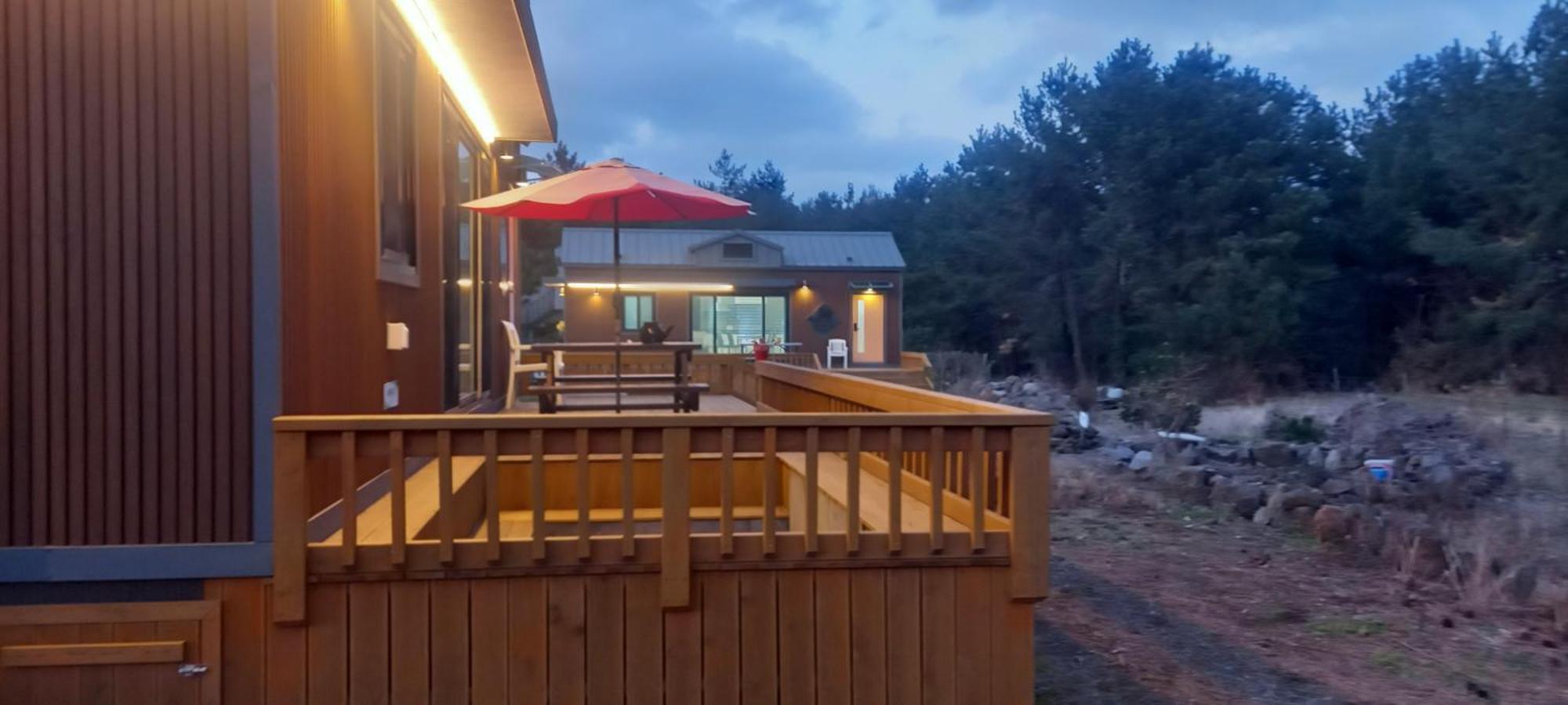 Hamdeok Pool Villa Pension Jeju Exteriör bild
